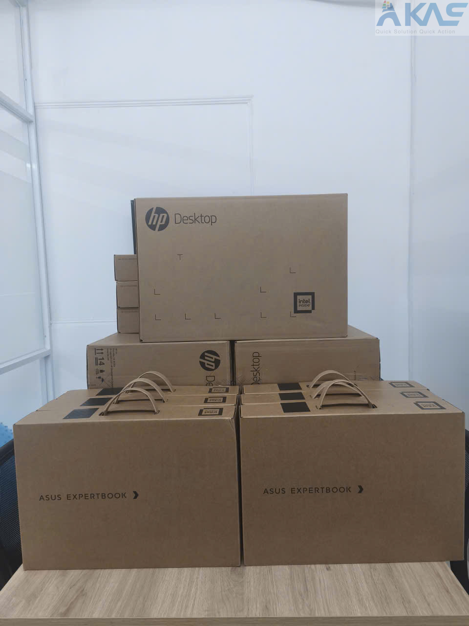 Mua laptop công ty xuất hóa đơn VAT 2026 Akas